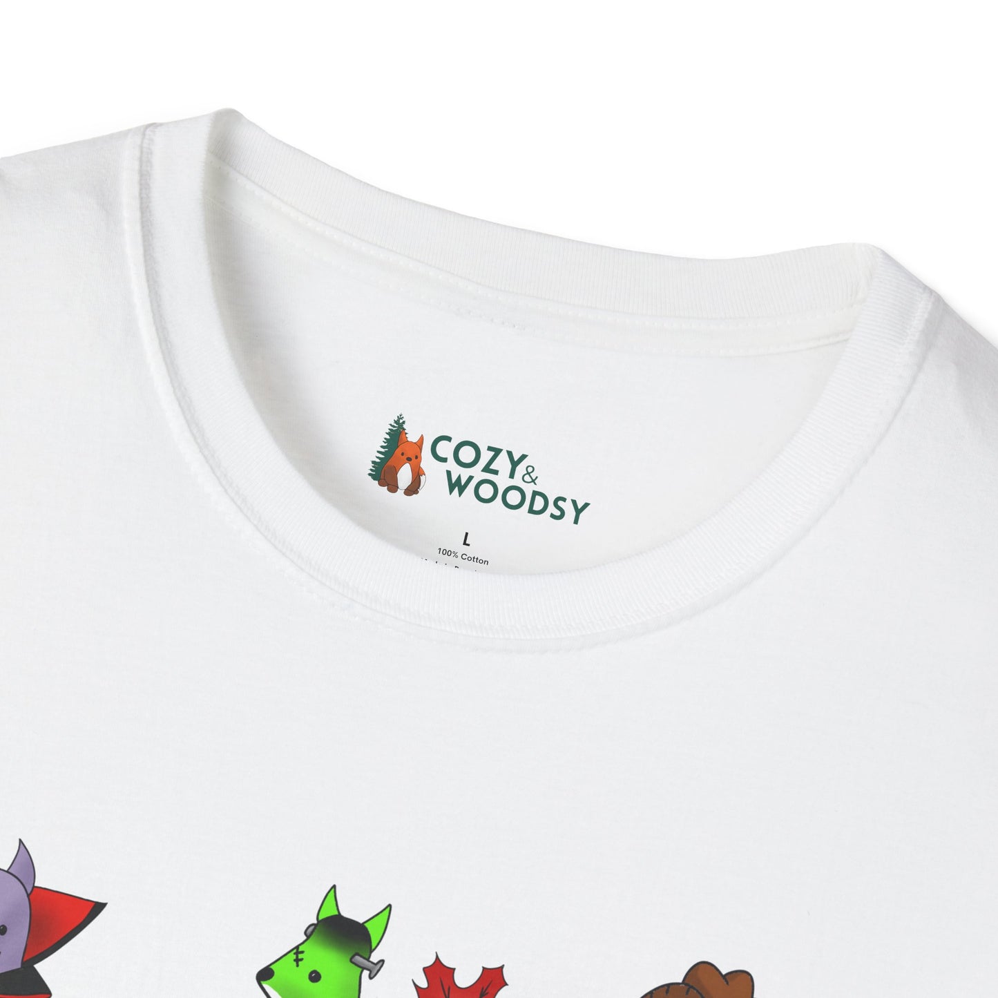Cozy Halloween Foxes | Unisex Softstyle T-Shirt