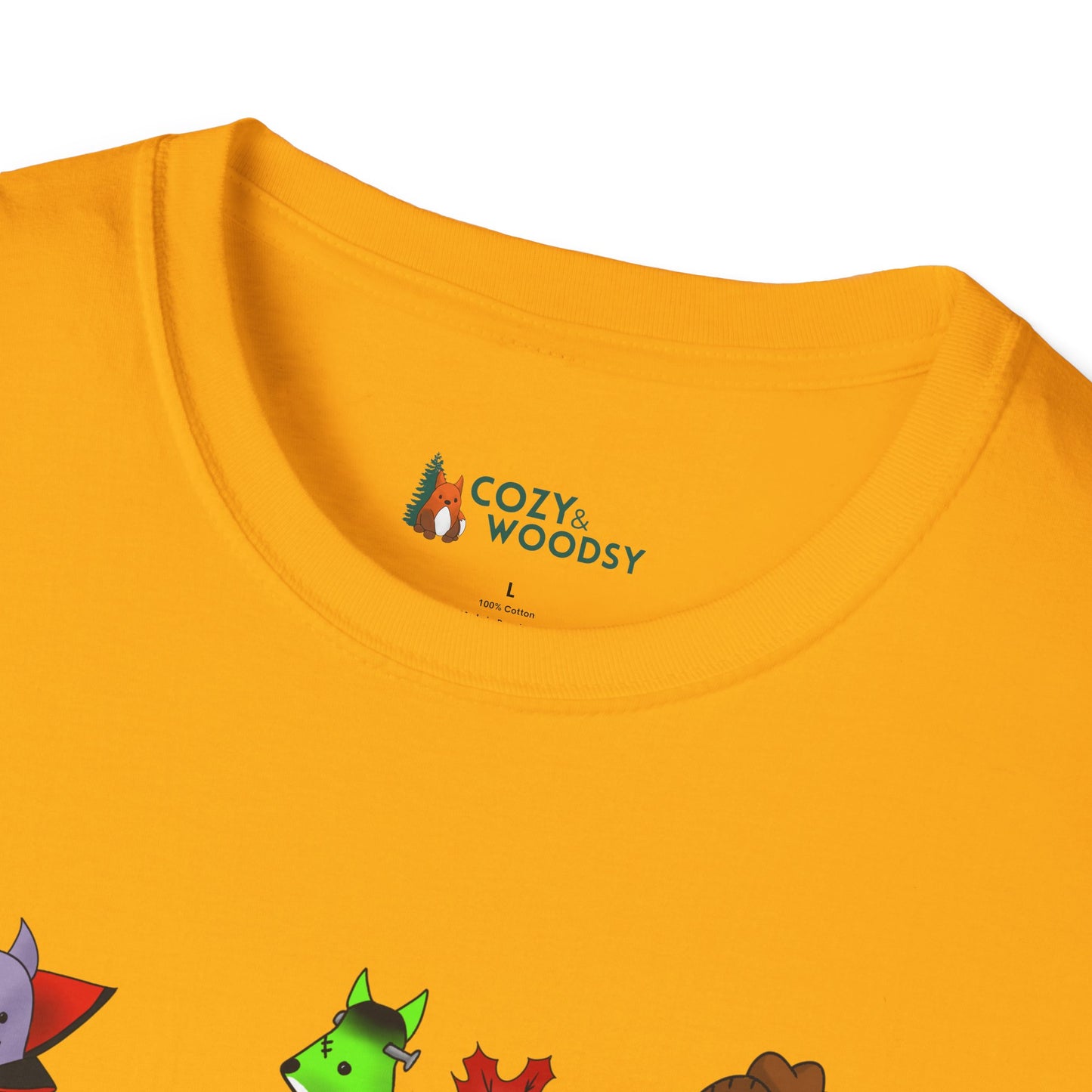 Cozy Halloween Foxes | Unisex Softstyle T-Shirt