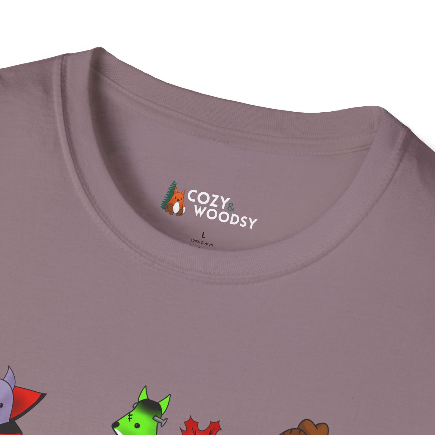 Cozy Halloween Foxes | Unisex Softstyle T-Shirt
