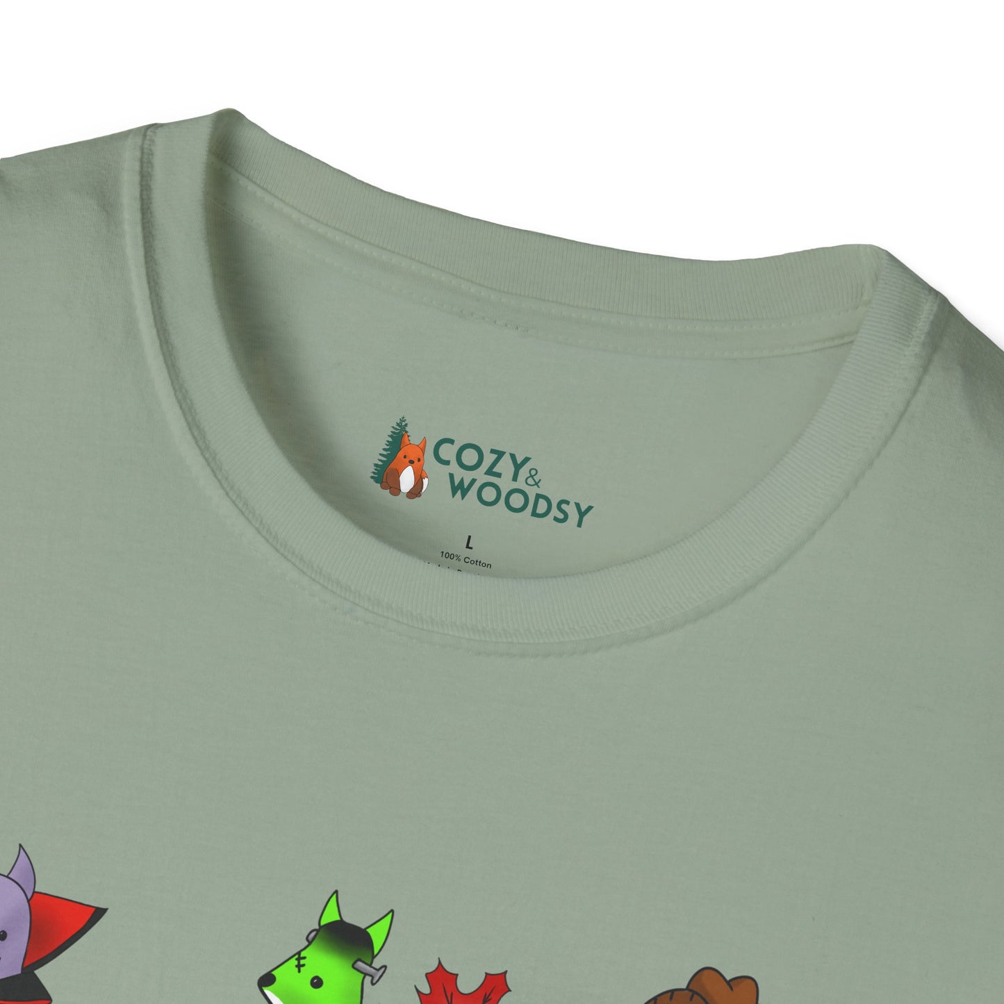 Cozy Halloween Foxes | Unisex Softstyle T-Shirt