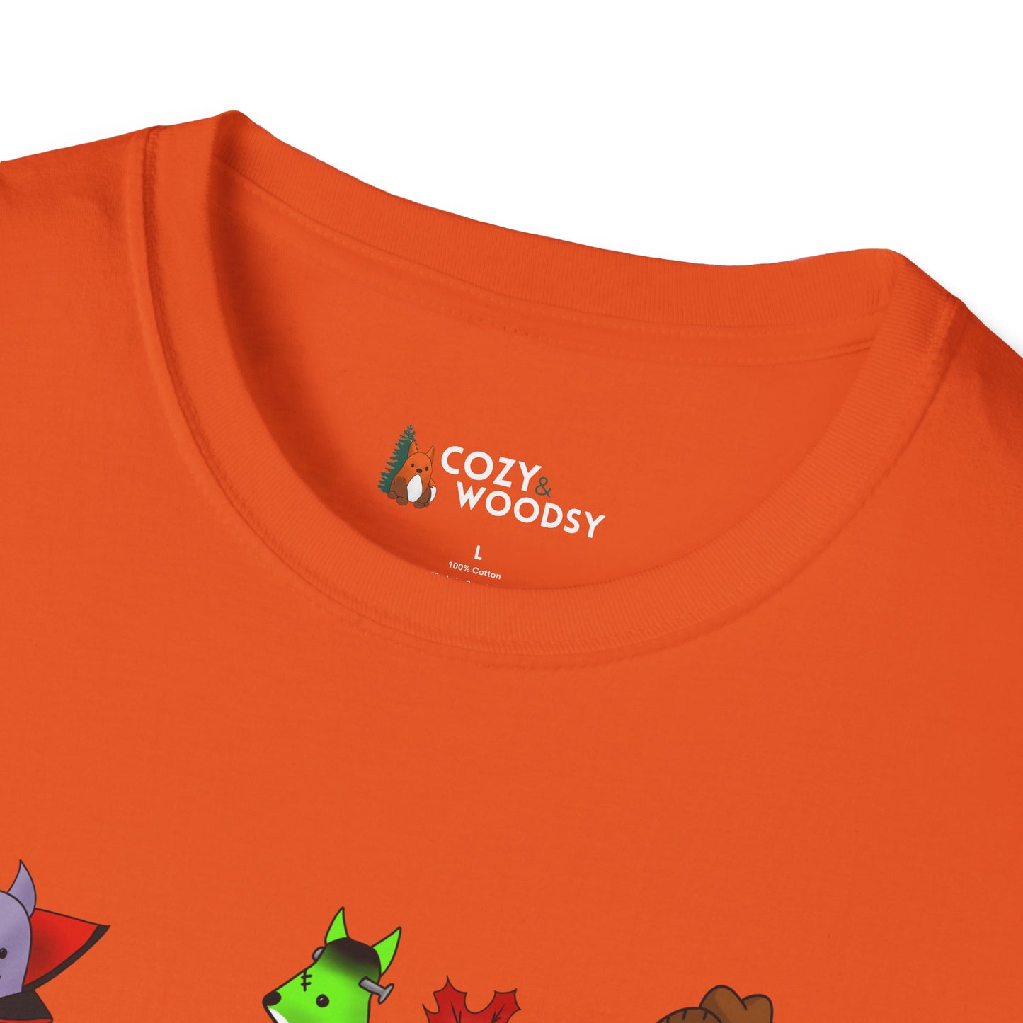 Cozy Halloween Foxes | Unisex Softstyle T-Shirt