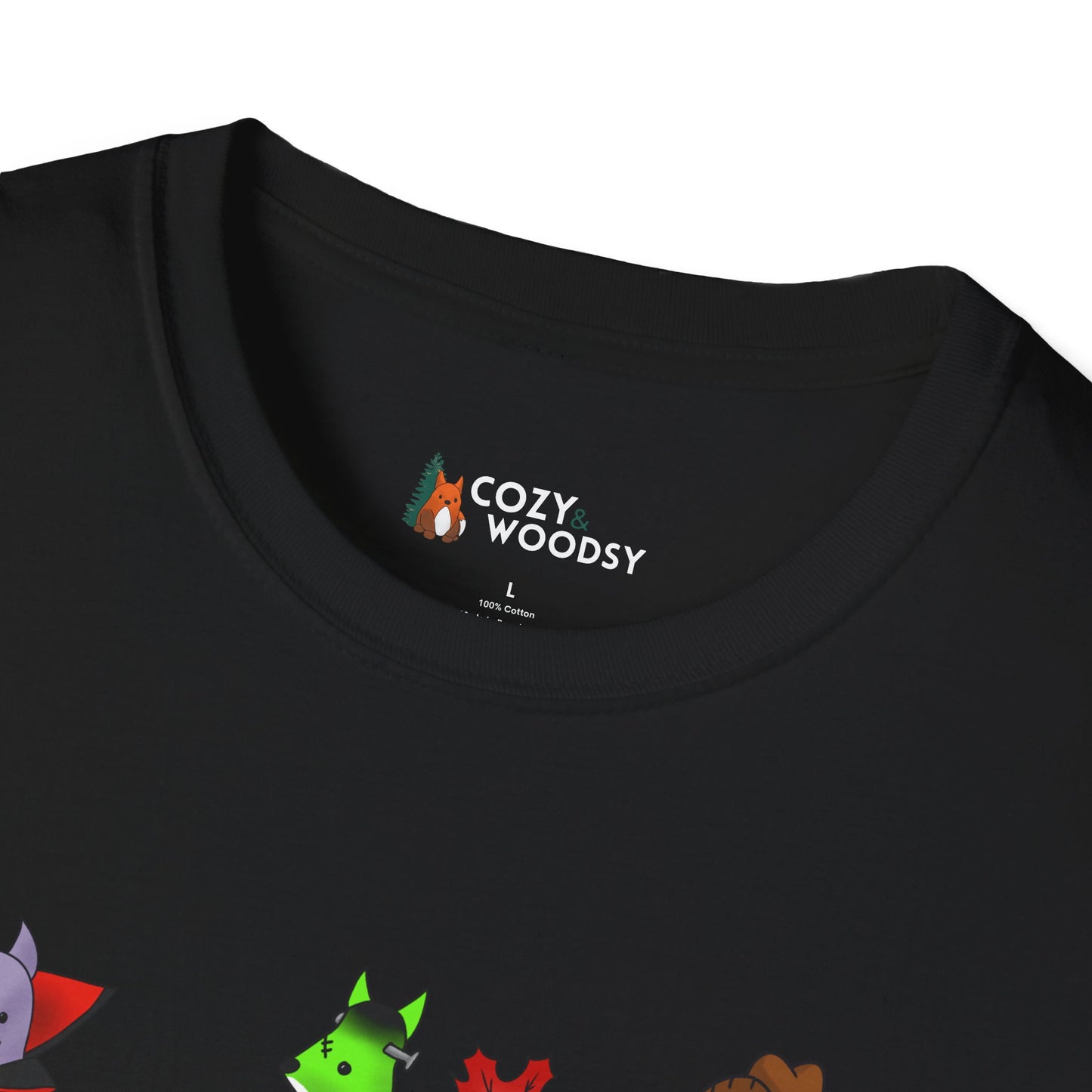 Cozy Halloween Foxes | Unisex Softstyle T-Shirt